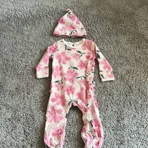 Burt’s Bees Baby floral romper with foldover mittens and matching hat